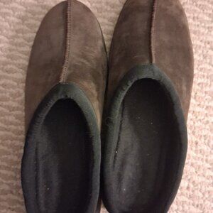 Turtlefur slippers 10
